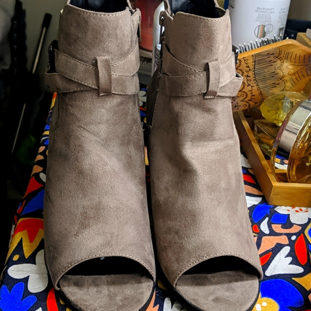 Women's boot heels